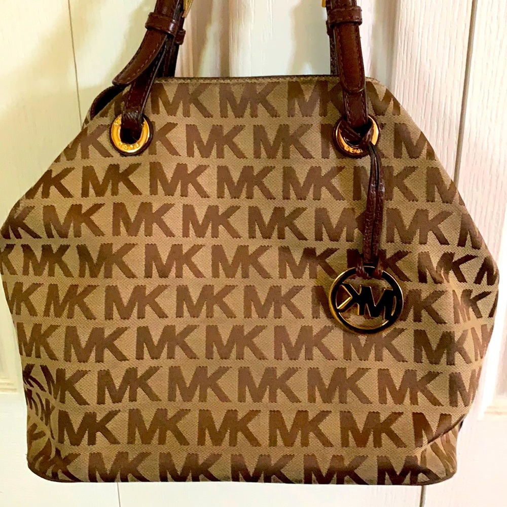 Michael Kors Large MK Signature Tote Bag